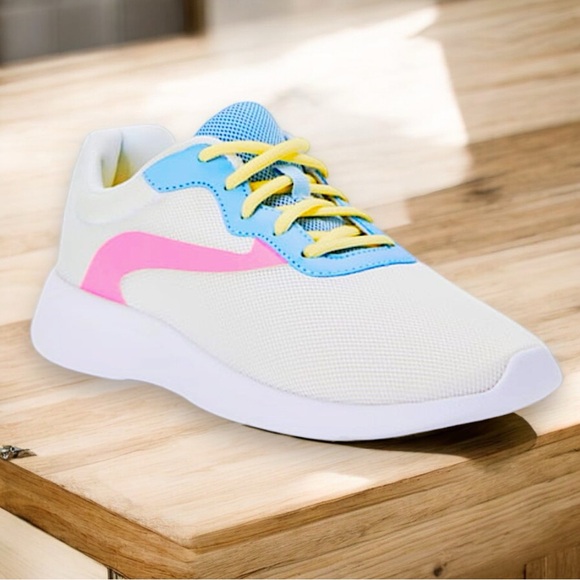 New Athletic Works Mesh Trainer Sneakers - Picture 4 of 16